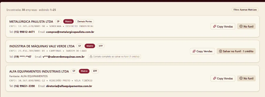 Lista de empresas: as que já estão no funil mostram WhatsApp e e-mail completos; as demais seguem mascaradas